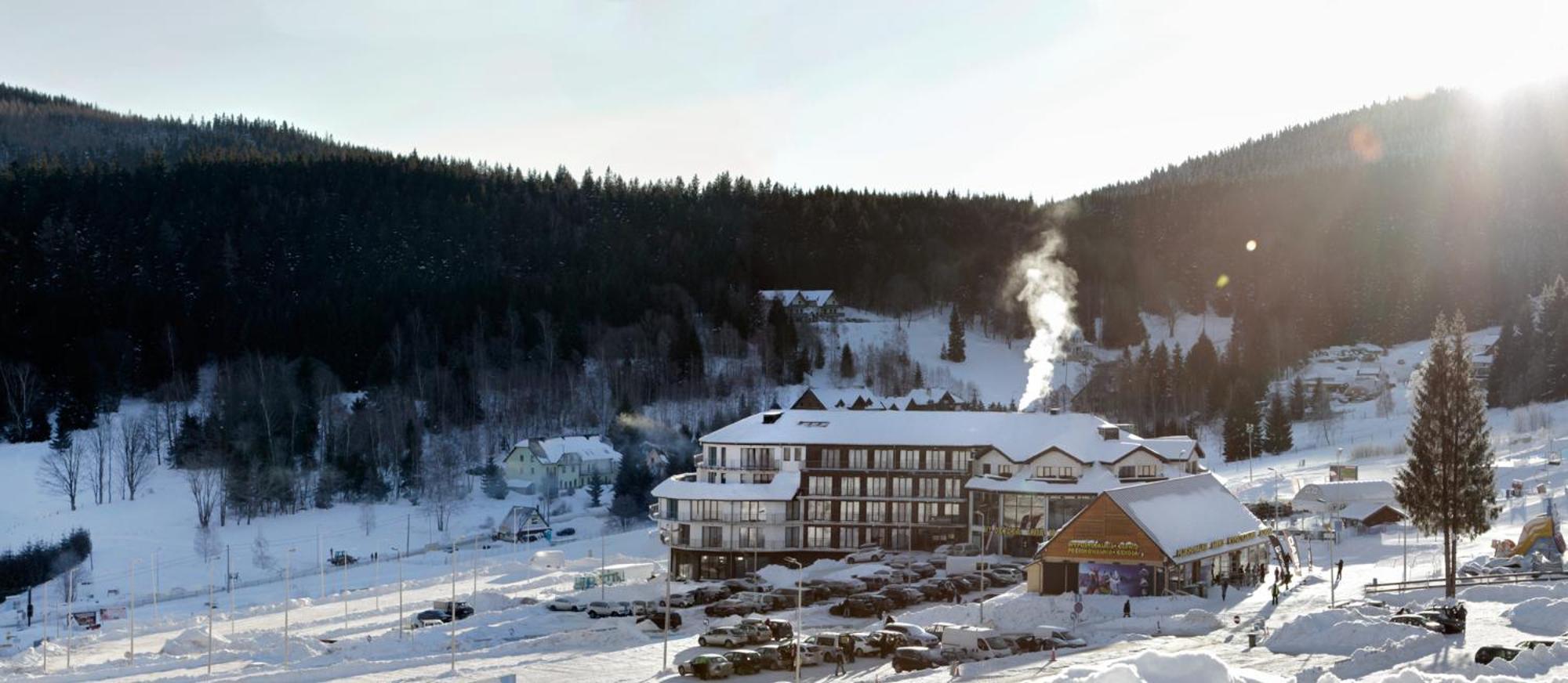 Sw Apartamenty Czarna Gora Сєнна Екстер'єр фото
