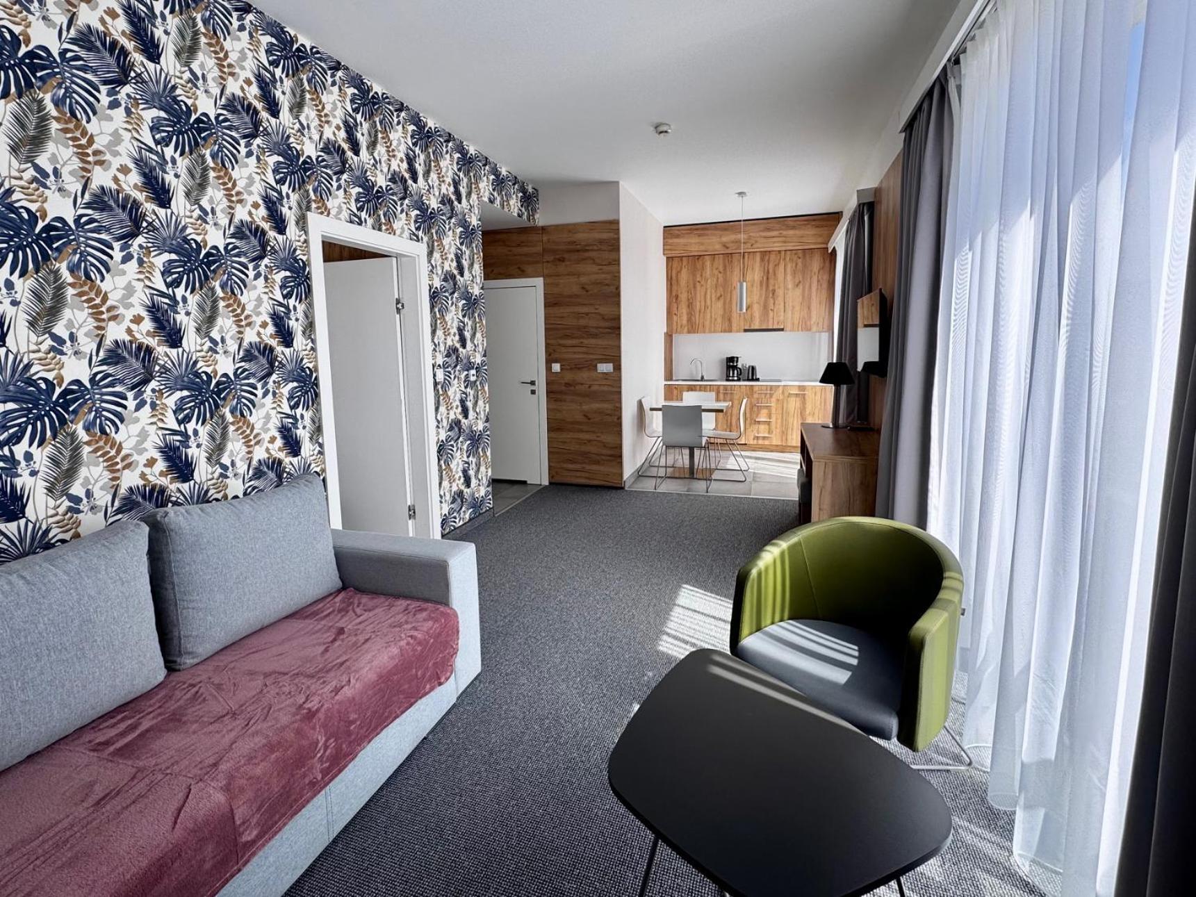 Sw Apartamenty Czarna Gora Сєнна Екстер'єр фото
