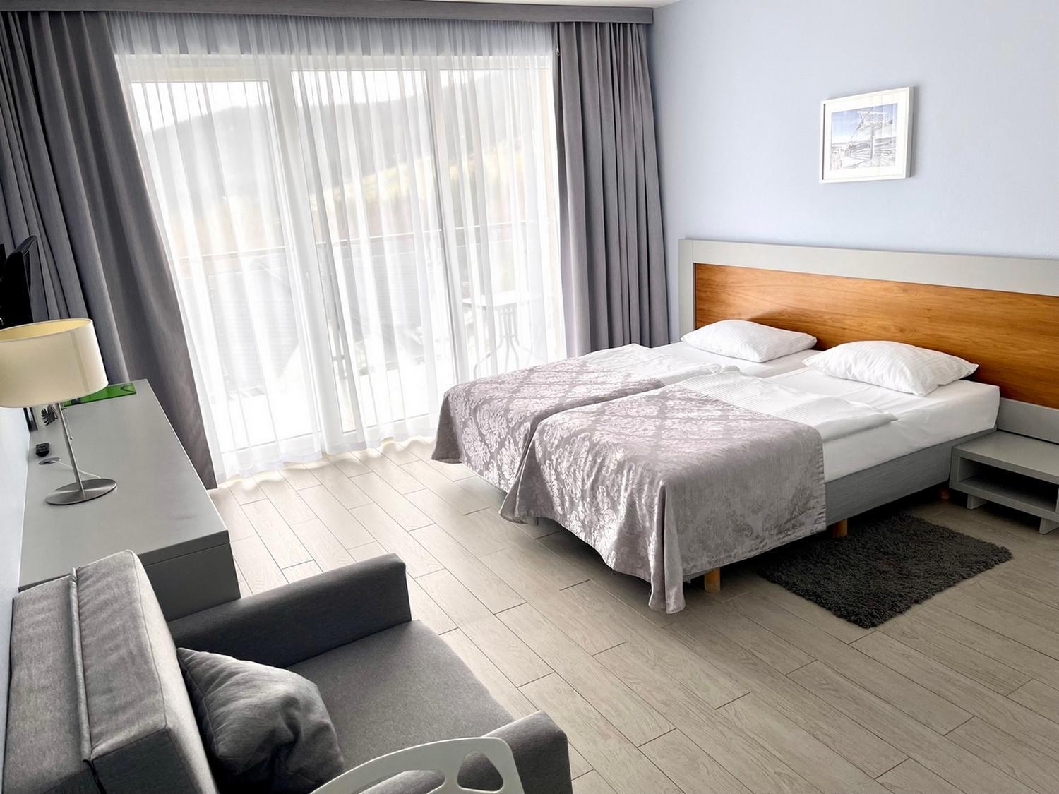 Sw Apartamenty Czarna Gora Сєнна Екстер'єр фото